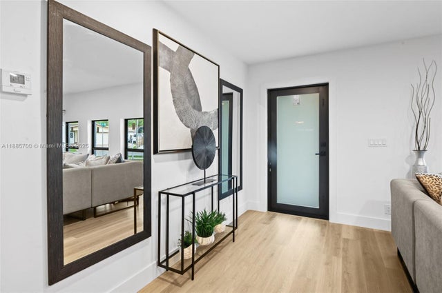 2 of 24 - 679 Sw 17th Ct, Boca Raton, FL