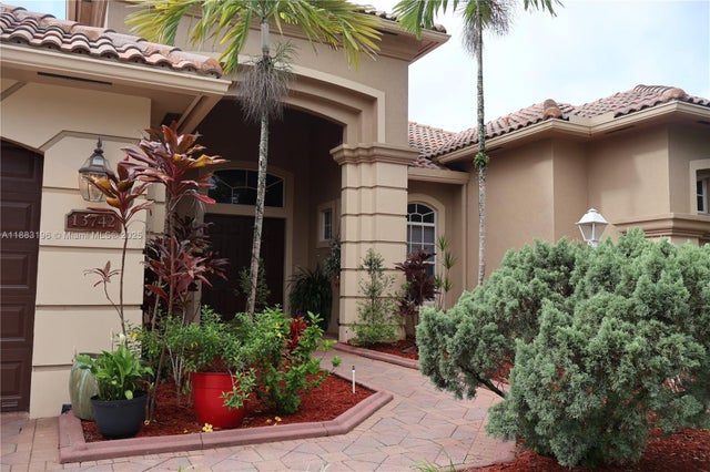1 of 40 - 13742 Nw 11th Ct, Pembroke Pines, FL