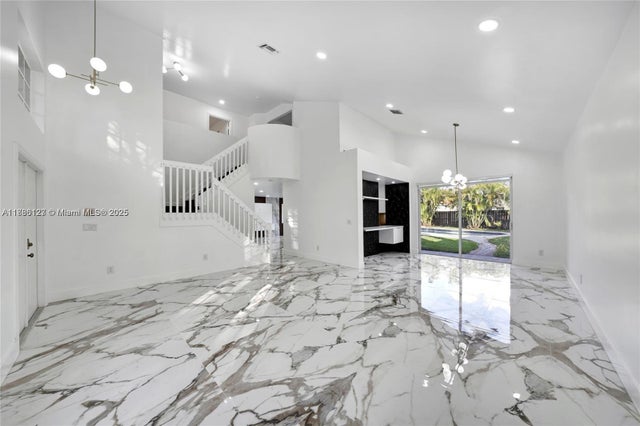 4 of 31 - 14672 Vista Luna Dr, Davie, FL