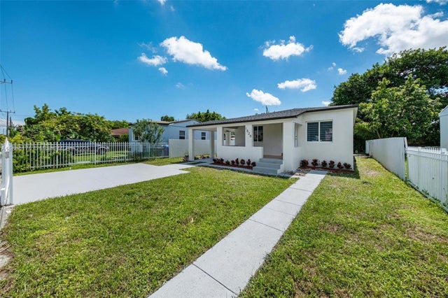 4 of 28 - 1828 Nw 58th St, Miami, FL