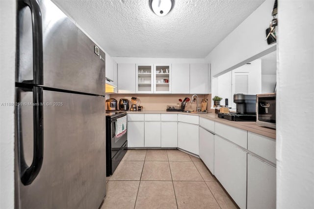 3 of 22 - 6780 W 2nd Ct 411, Hialeah, FL