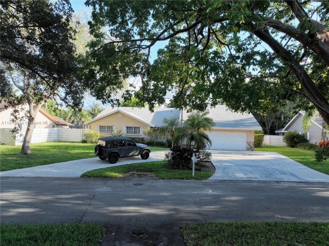 2 of 29 - 15246 Sw 146th St, Miami, FL