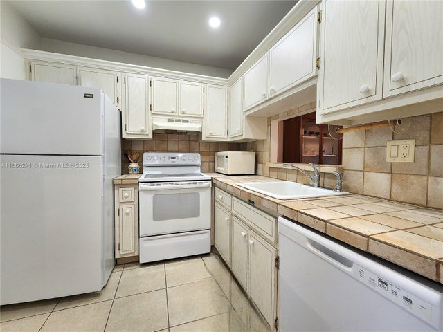 5 of 46 - 4431 Nw 16th St H109, Lauderhill, FL