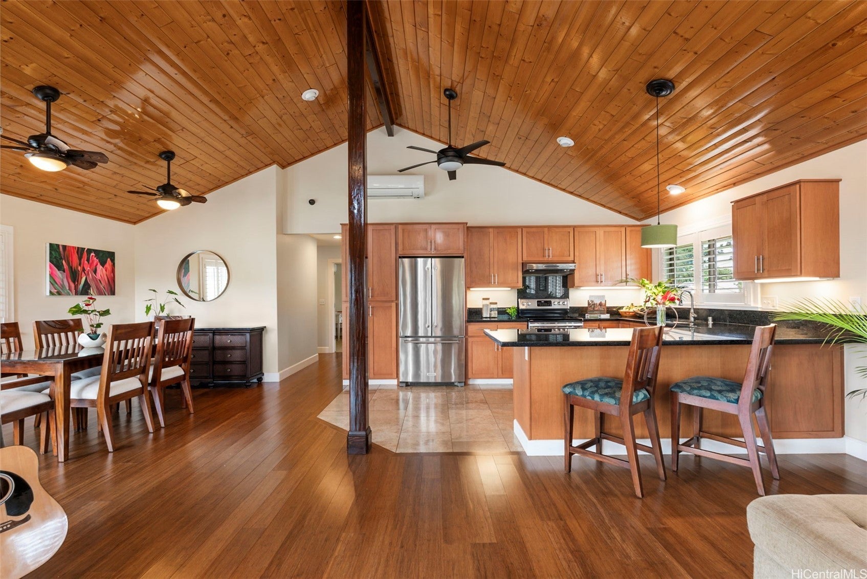 Photo of Listing #202521328