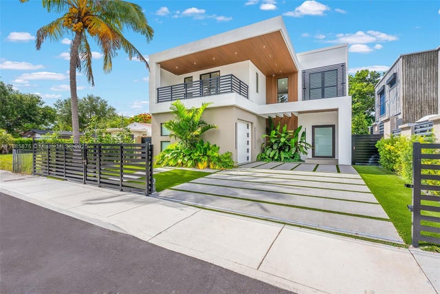 3 of 69 - 260 Nw 47th St, Miami, FL