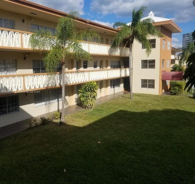 1 of 4 - 1885 Ne 121st St 21, North Miami, FL