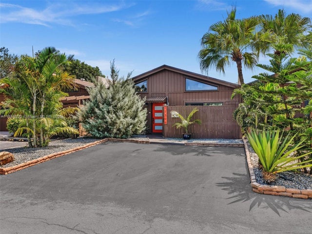 1 of 31 - 11306 Sw 114 Cir Ter, Miami, FL
