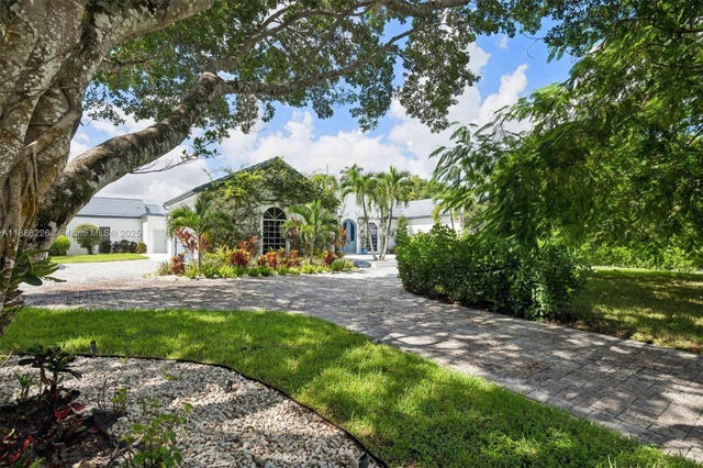 5 of 44 - 8728 E Wendy Ln E, West Palm Beach, FL