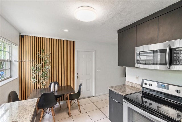 3 of 25 - 4371 Sw 24th St, Fort Lauderdale, FL