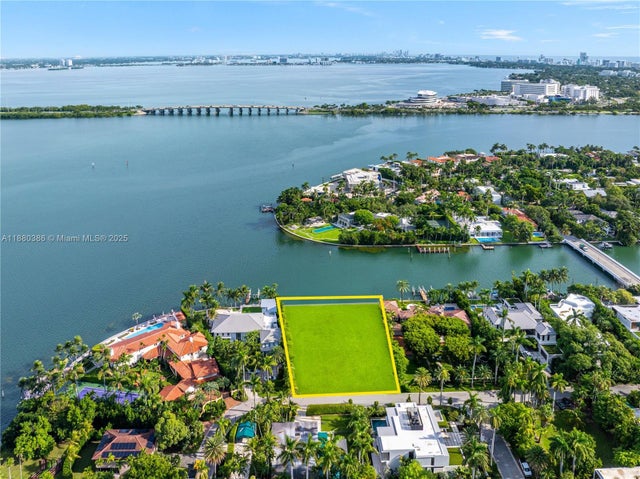 5 of 8 - 1821 W 27th St, Miami Beach, FL