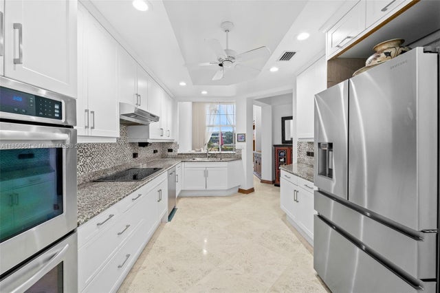 4 of 27 - 21405 Ne 38th Ave, Aventura, FL