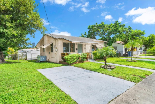 1 of 36 - 737 Sw 8th Ave, Hallandale Beach, FL
