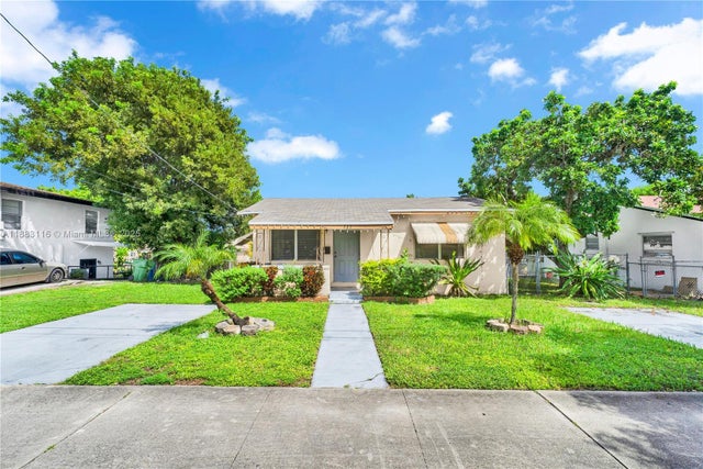 2 of 36 - 737 Sw 8th Ave, Hallandale Beach, FL