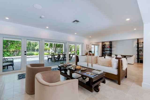 2 of 65 - 6140 Sw 121st St, Pinecrest, FL