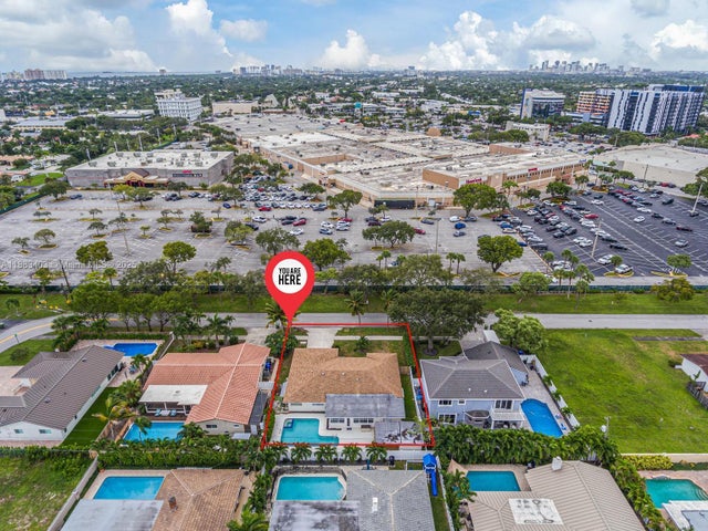 1 of 16 - 2505 Ne 35th Dr, Fort Lauderdale, FL