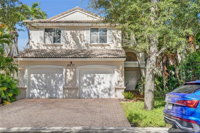 2 of 44 - 4917 Sw 32nd Way, Hollywood, FL