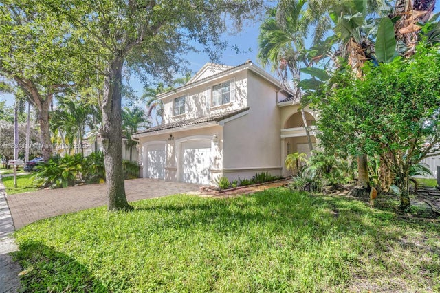4 of 44 - 4917 Sw 32nd Way, Hollywood, FL