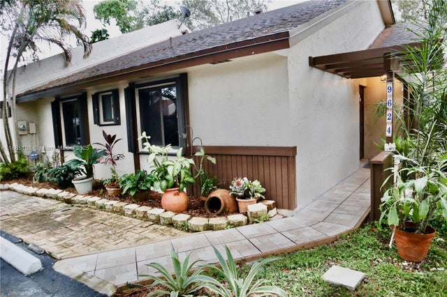 2 of 30 - 9624 Nw 16th Ct, Pembroke Pines, FL