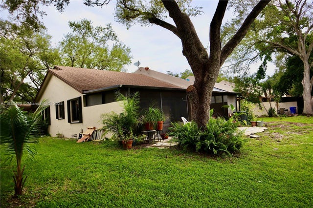 5 of 30 - 9624 Nw 16th Ct, Pembroke Pines, FL