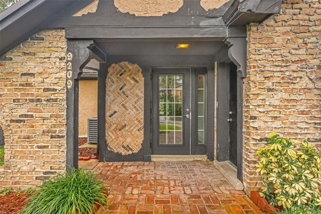 2 of 35 - 9209 Nw 49th Pl, Sunrise, FL