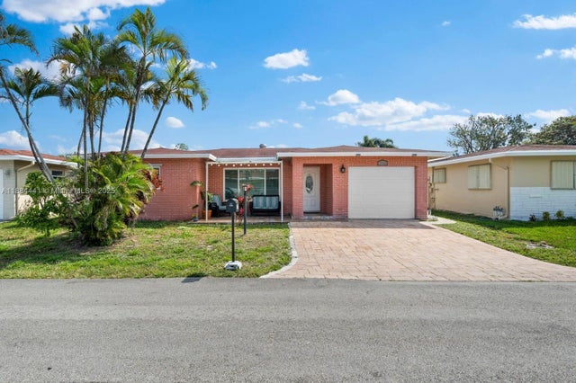 2 of 32 - 1270 Nw 49th St, Deerfield Beach, FL