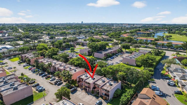 1 of 34 - 27 Madrid Ln 2-8, Davie, FL