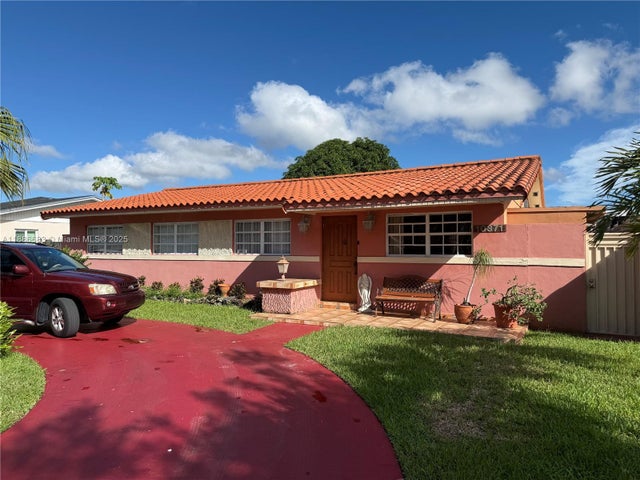 1 of 12 - 10371 Sw 5th St, Sweetwater, FL