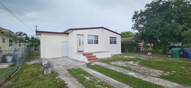 4 of 16 - 2121 Nw 64th St, Miami, FL