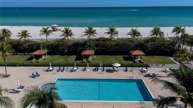 1 of 30 - 2625 Collins Ave 608, Miami Beach, FL