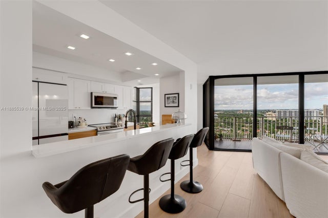 5 of 23 - 4000 Towerside Ter 2211, Miami, FL