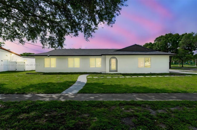 2 of 51 - 5360 Sw 9th St, Plantation, FL