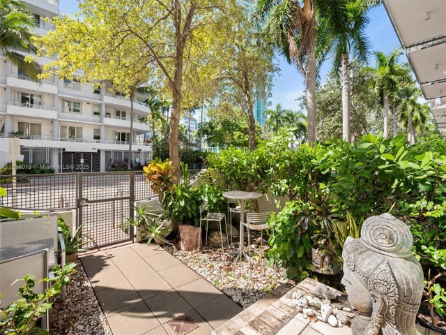 3 of 32 - 6000 Collins Ave 132, Miami Beach, FL