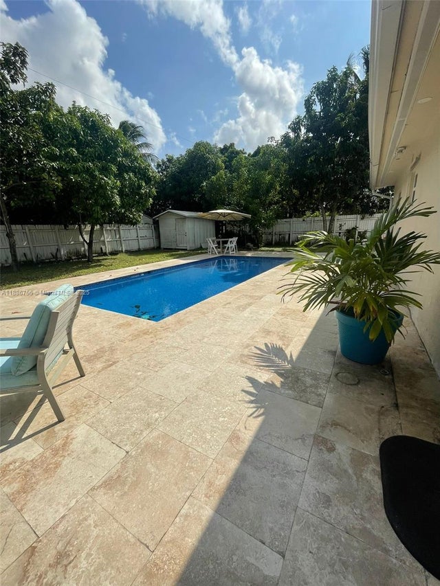 1 of 7 - 4040 Ne 4th Ter, Deerfield Beach, FL