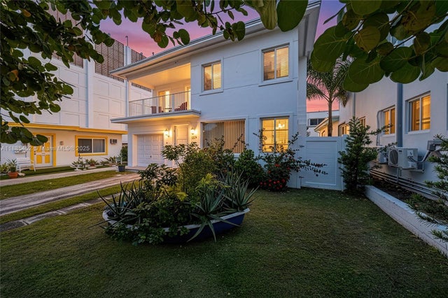 1 of 24 - 319 Nebraska St, Hollywood, FL