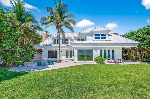 2 of 39 - 906 Holoma Dr, Vero Beach, FL