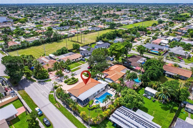 5 of 39 - 9901 Sw 35th Ter, Miami, FL