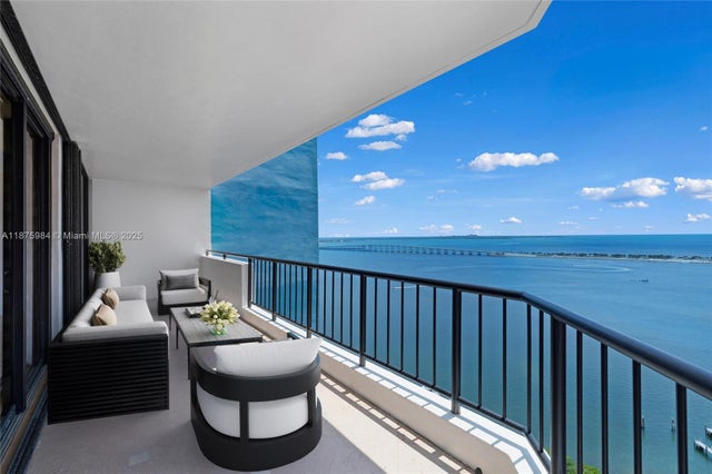 1 of 19 - 1581 Brickell Ave 2105, Miami, FL