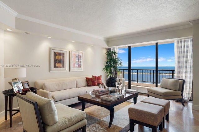 4 of 19 - 1581 Brickell Ave 2105, Miami, FL