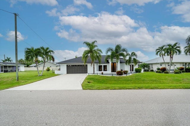 3 of 83 - 3728 Se 18th Ave, Other, FL