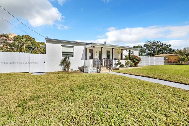 1 of 29 - 1401 Nw 52nd St, Miami, FL