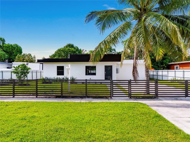 1 of 25 - 550 Nw 143rd St, North Miami, FL