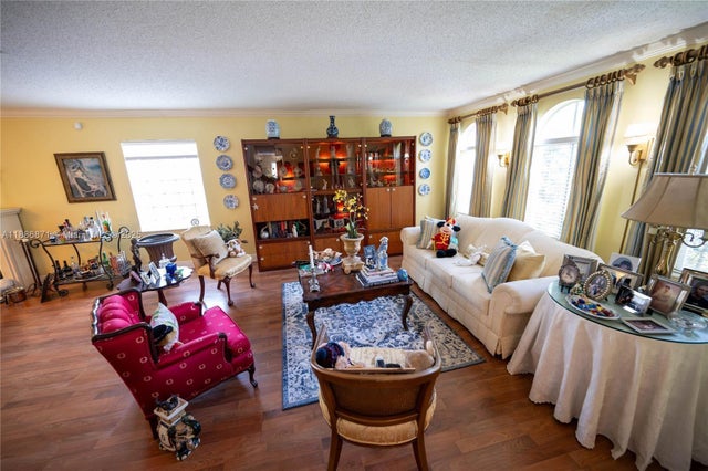 5 of 38 - 10740 Sw 14th Ct, Davie, FL