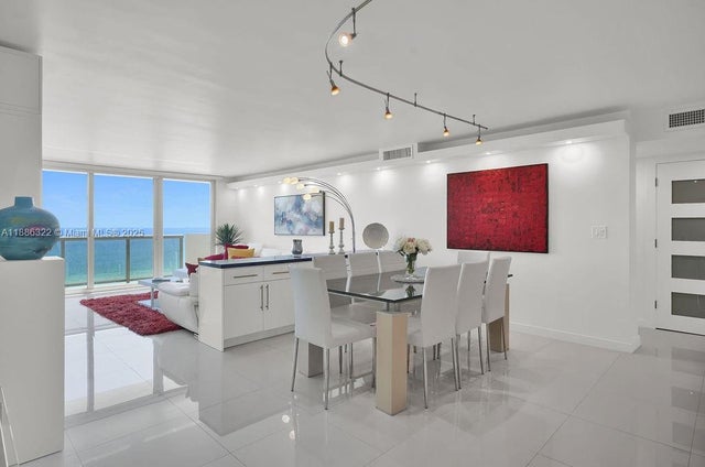 5 of 54 - 6039 Collins Ave 1126, Miami Beach, FL