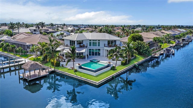 1 of 72 - 2801 Sw 39th Ter, Cape Coral, FL