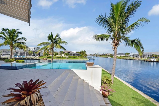 5 of 72 - 2801 Sw 39th Ter, Cape Coral, FL