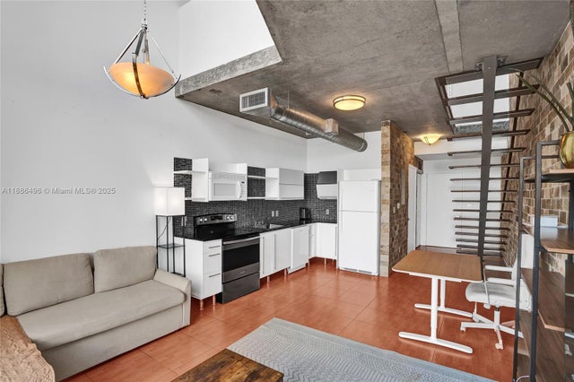 3 of 14 - 690 Sw 1st Ct 1213, Miami, FL