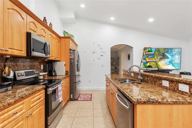 4 of 48 - 16310 Sw 144th Ave, Miami, FL