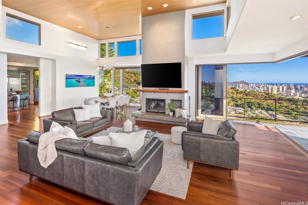 2960 Laola Place, Honolulu