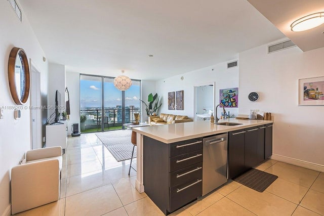 2 of 45 - 90 Sw 3rd St 3705, Miami, FL