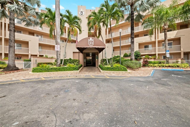 7675 Granville Dr 402, Tamarac